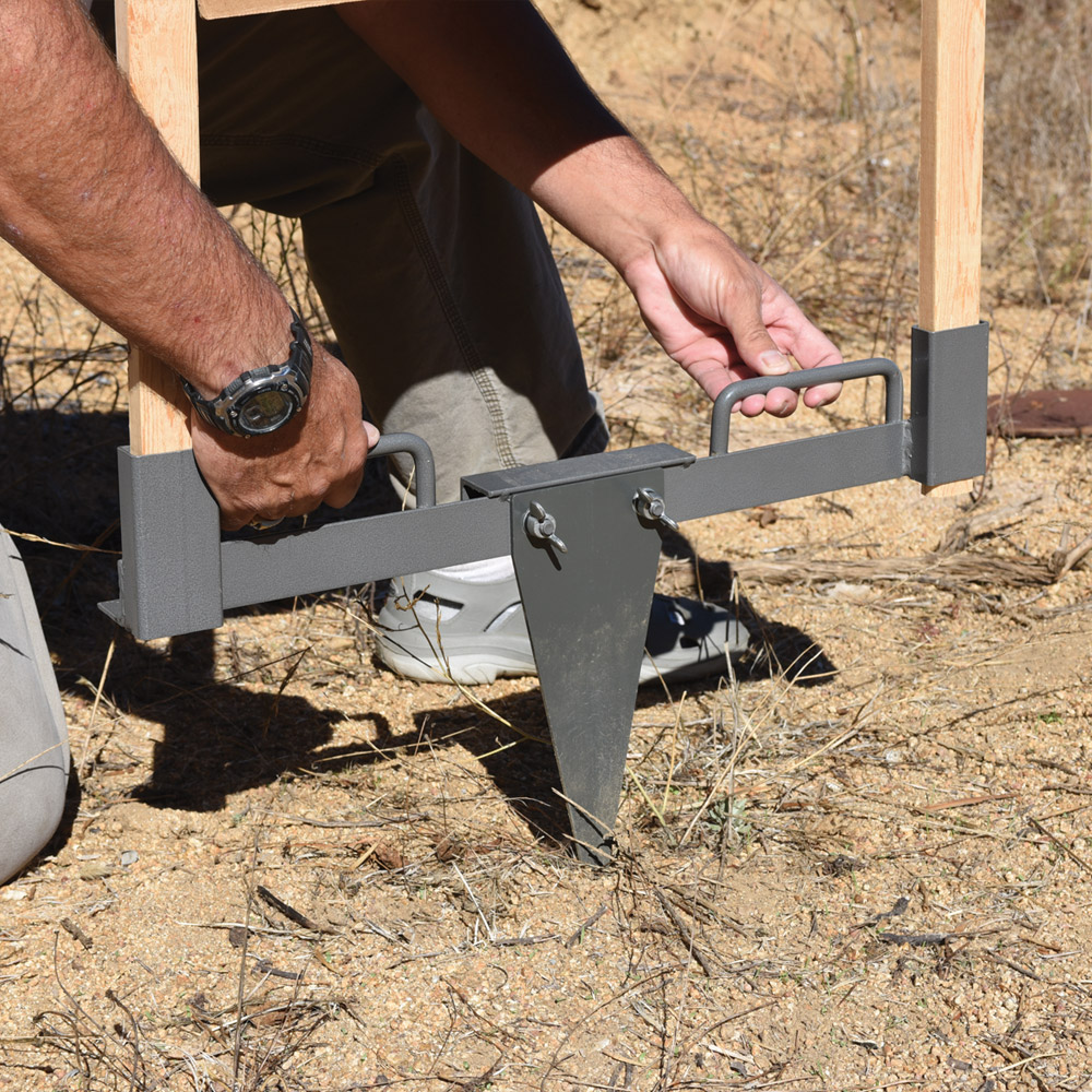 Metal Target Stand W/ Spike - 24''