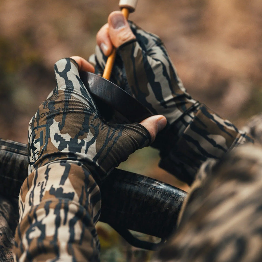 Knight And Hale Run N Gun Gloves M.o Original Bottomland